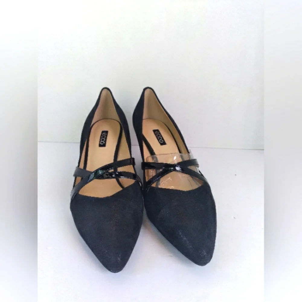 ECCO Black Pointed Toe‎ Wedge Heels Criss Cross Straps Pumps Shoes